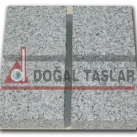 BERGAMA GRİ GRANİT KESME PARKE TAŞI 